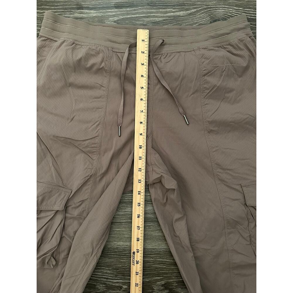 Lululemon Dance Studio Relaxed-Fit Mid-Rise Cargo Jogger Taupetastic XL - Picture 3 of 9